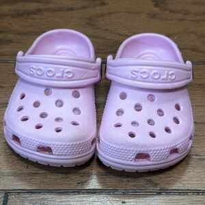 Kid crocs